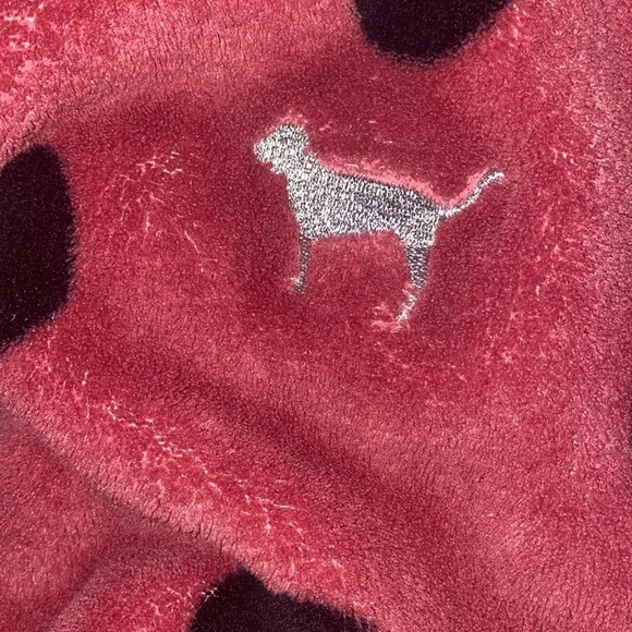 Pink Victoria’s Secret cozy pink polka dot soft Begonia robe Sz XS - Picture 6 of 15